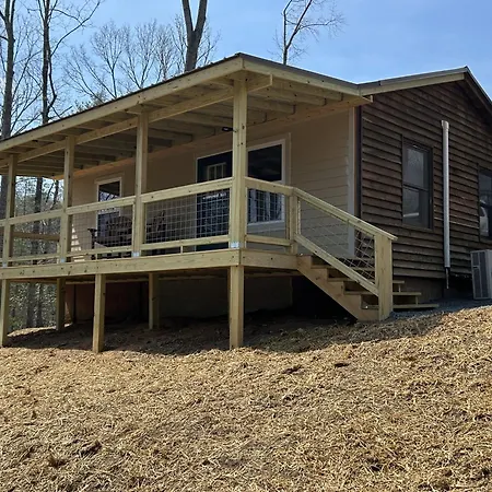 Springmaid Mountain Retreat & Stables-3